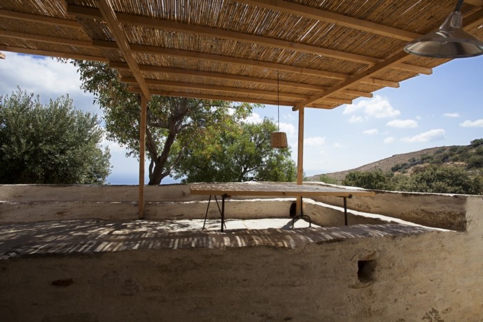 Ο Έλληνας αρχιτέκτονας που δίνει νέα ζωή σε παλιά αγροτικά και κτηνοτροφικά κτίσματα Ο Έλληνας αρχιτέκτονας που δίνει νέα ζωή σε παλιά αγροτικά και κτηνοτροφικά κτίσματα