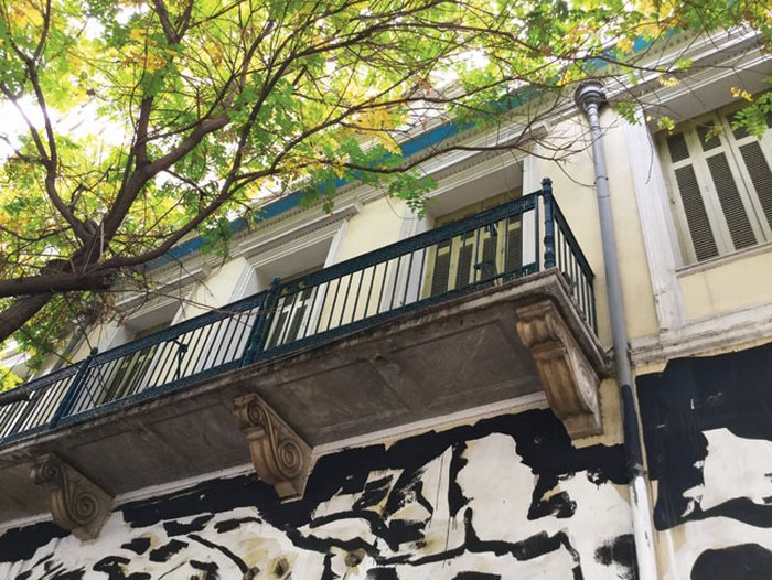 Τα ωραιότερα προπολεμικά σπίτια στην Πατησίων έχουν πολλές ιστορίες να διηγηθούν Τα ωραιότερα προπολεμικά σπίτια στην Πατησίων έχουν πολλές ιστορίες να διηγηθούν