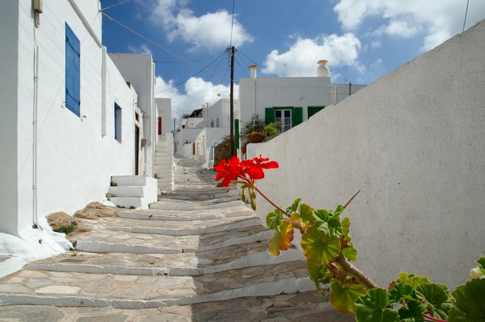 Σίφνος: Το νησί που σε μαγεύει με τις ομορφιές του!