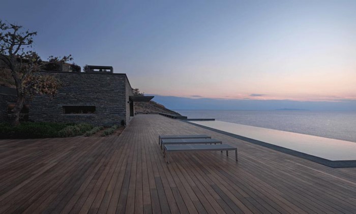 Το απίθανο σπίτι στην Κέα. Ασύγκριτη πολυτέλεια και θέα που κόβει την ανάσα!