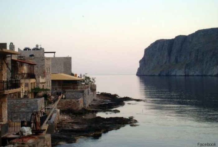 Λακωνική Μάνη: Μια γη φτιαγμένη από πέτρα, φως και ιστορίες με κουρσάρους Λακωνική Μάνη: Μια γη φτιαγμένη από πέτρα, φως και ιστορίες με κουρσάρους