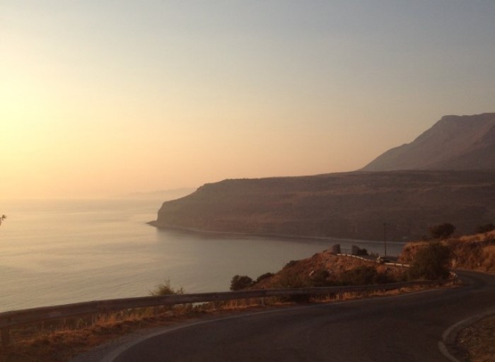 Λακωνική Μάνη: Μια γη φτιαγμένη από πέτρα, φως και ιστορίες με κουρσάρους Λακωνική Μάνη: Μια γη φτιαγμένη από πέτρα, φως και ιστορίες με κουρσάρους