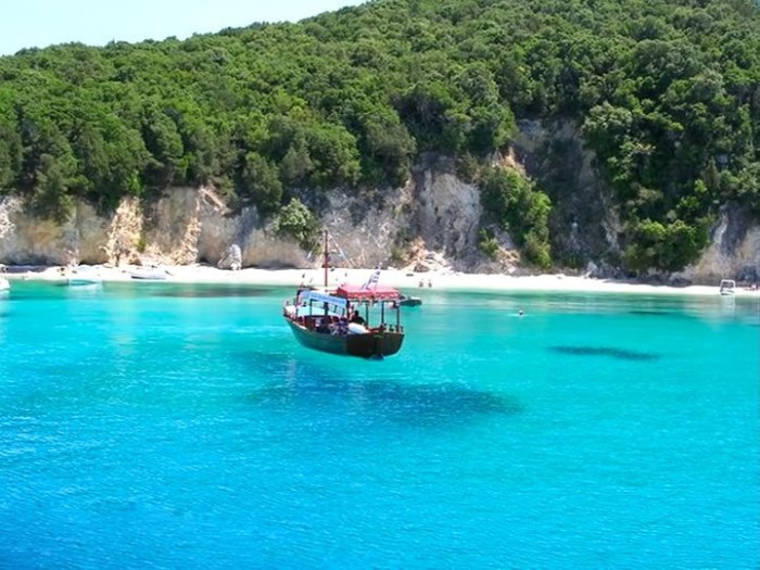 Η.. "Καραϊβική" της Ελλάδας! Το χωριό που θυμίζει εξωτικό παράδεισο!