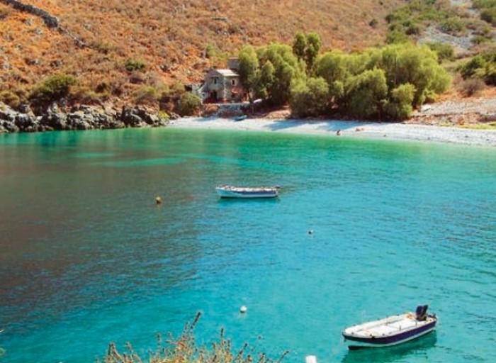 Λακωνική Μάνη: Μια γη φτιαγμένη από πέτρα, φως και ιστορίες με κουρσάρους Λακωνική Μάνη: Μια γη φτιαγμένη από πέτρα, φως και ιστορίες με κουρσάρους