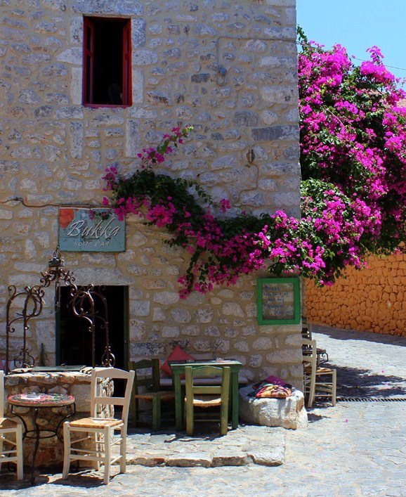 Μάνη: Ελαιογραφία στα χρώματα της Άνοιξης! Μάνη: Ελαιογραφία στα χρώματα της Άνοιξης!