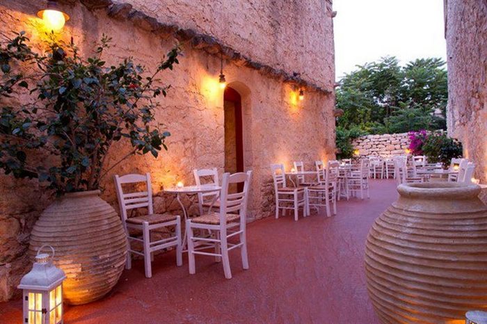 Μάνη: Ελαιογραφία στα χρώματα της Άνοιξης! Μάνη: Ελαιογραφία στα χρώματα της Άνοιξης!