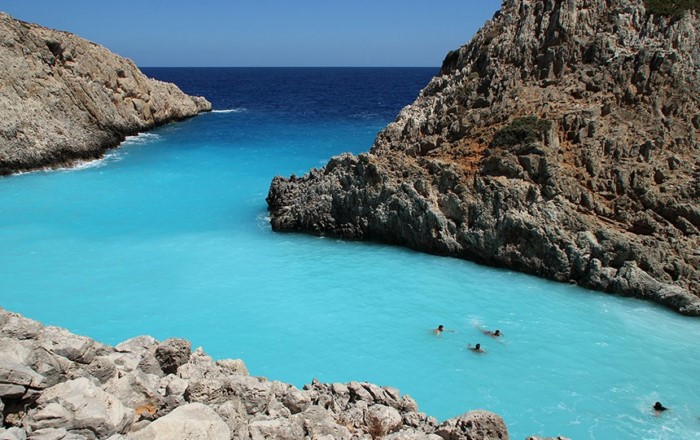 Η ωραιότερη "άγνωστη" παραλία της Ελλάδας που.. κοντράρει τον Παράδεισο! Η ωραιότερη "άγνωστη" παραλία της Ελλάδας που.. κοντράρει τον Παράδεισο!