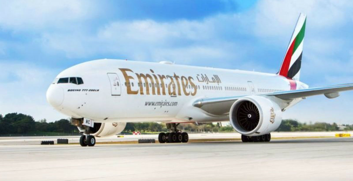 Emirates: Η πρώτη αεροπορική εταιρεία που προσφέρει με αυτόν τον τρόπο επιτόπου εξέταση για τον COVID-19 σε επιβάτες της