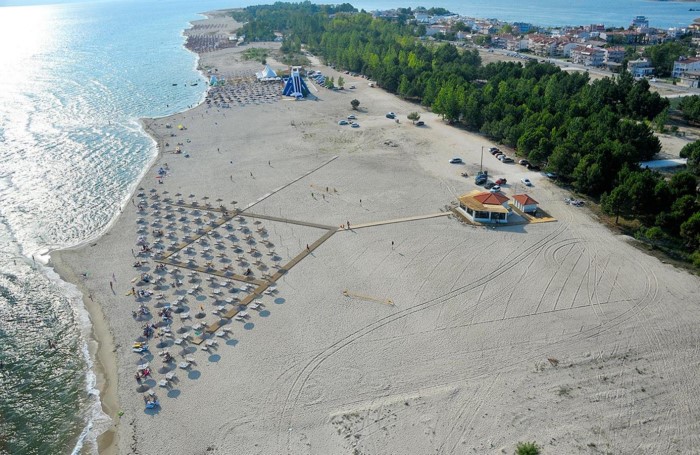 Το ωραιότερο ψαροχώρι της Ελλάδας βρίσκεται σε μια χερσόνησο που μπαίνει ένα χιλιόμετρο μέσα στη θάλασσα Το ωραιότερο ψαροχώρι της Ελλάδας βρίσκεται σε μια χερσόνησο που μπαίνει ένα χιλιόμετρο μέσα στη θάλασσα
