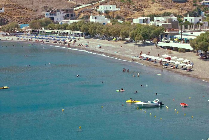 Ποιο Ελληνικό νησί λέγεται και «Πεταλούδα του Αιγαίου»; Αγνό, γαλήνιο, με μυστικούς «θησαυρούς» και ονειρικές παραλίες!