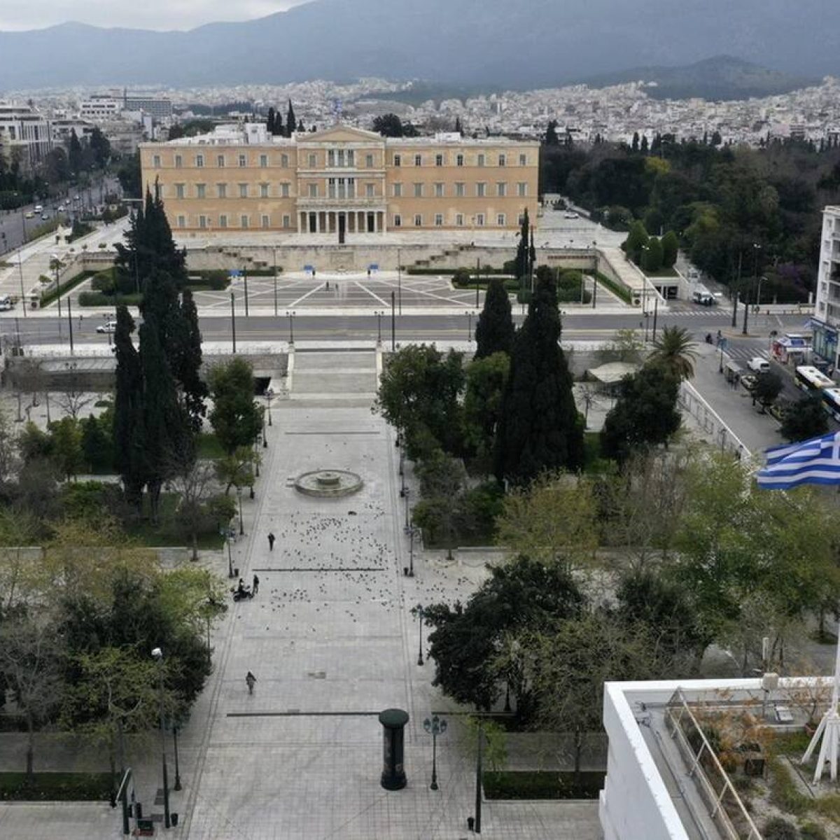 Σαρώνει ο κορονοϊός την Ελλάδα: Αρνητικό ρεκόρ με 10 θανάτους σε 24 ώρες – 63 συνολικά οι νεκροί