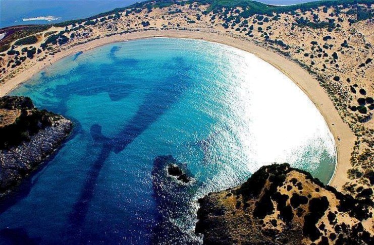 Η παραλία ασύλληπτης ομορφιάς που προσελκύει χιλιάδες επισκέπτες κάθε χρόνο. Έχει το ίδιο όνομα από την ομηρική εποχή!