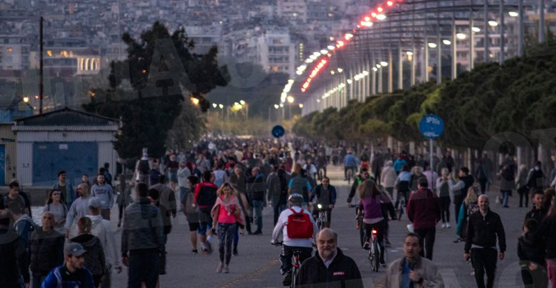 Θεσσαλονίκη: Άνοιξε η Νέα Παραλία και… βούλιαξε από κόσμο!