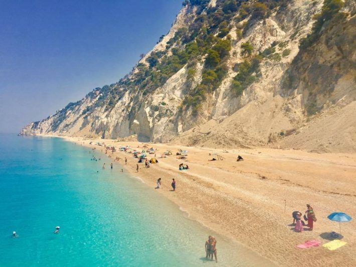 Παραλίες χιλιομέτρων, πας χωρίς πλοίο: Το νησί που τα πρώτα στοιχεία δείχνουν ότι θα βουλιάξει από Έλληνες