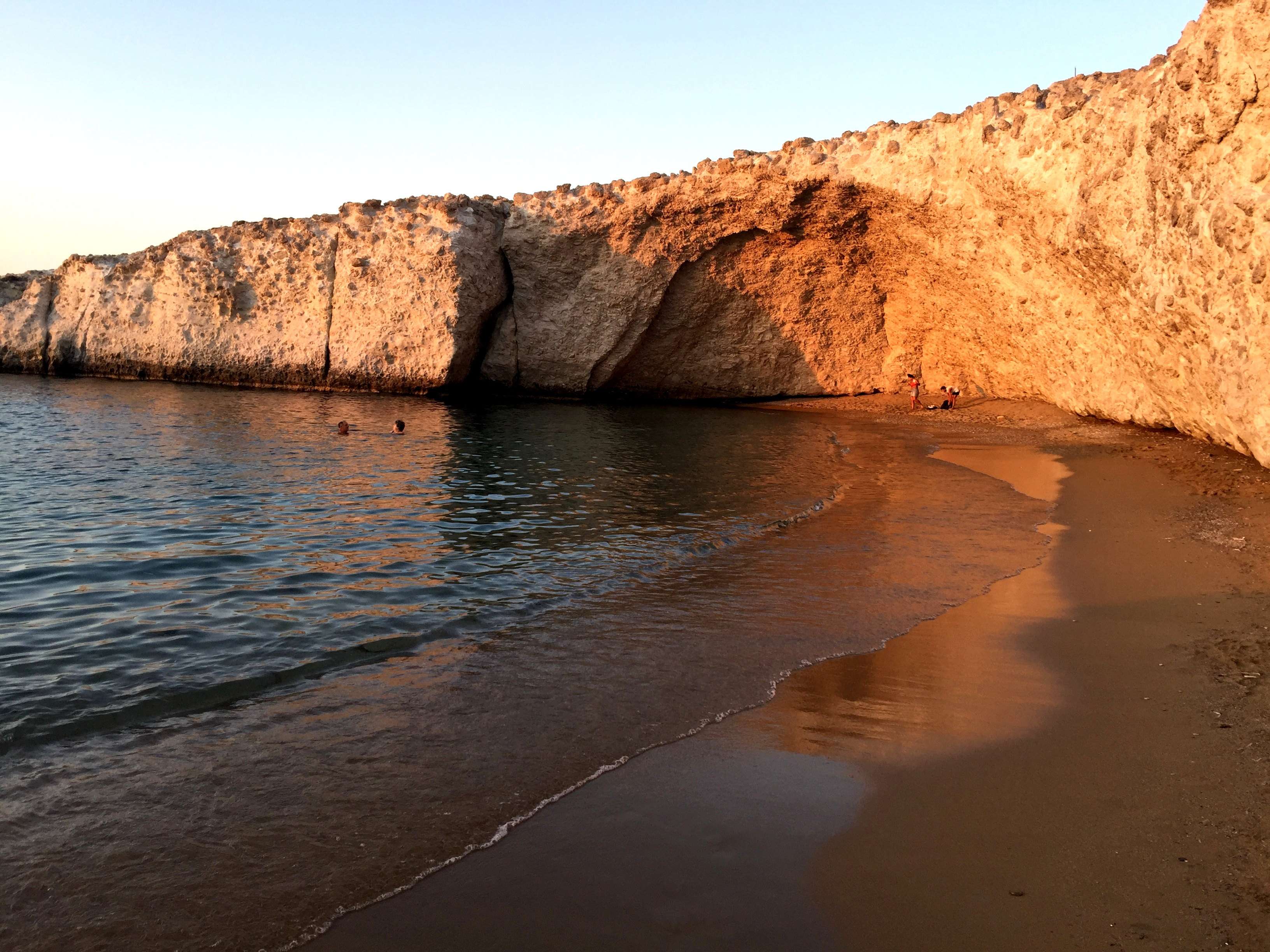 Ο top covid-19 free προορισμός είναι το νησί με τις ωραιότερες παραλίες στην Ελλάδα (Pics)