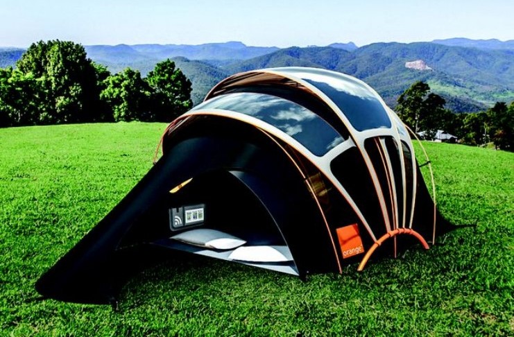 Ο άρχοντας του κάμπινγκ: Ήρθε η ηλιακή σκηνή που σου παρέχει ρεύμα όπου και αν βρίσκεσαι