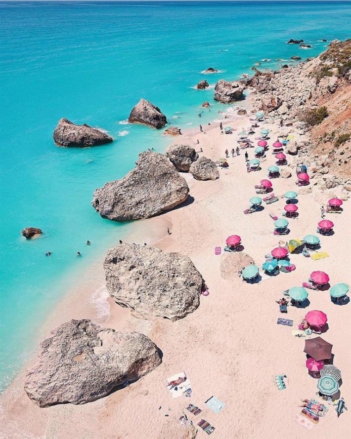 Παραλίες χιλιομέτρων, πας χωρίς πλοίο: Το νησί που τα πρώτα στοιχεία δείχνουν ότι θα βουλιάξει από Έλληνες