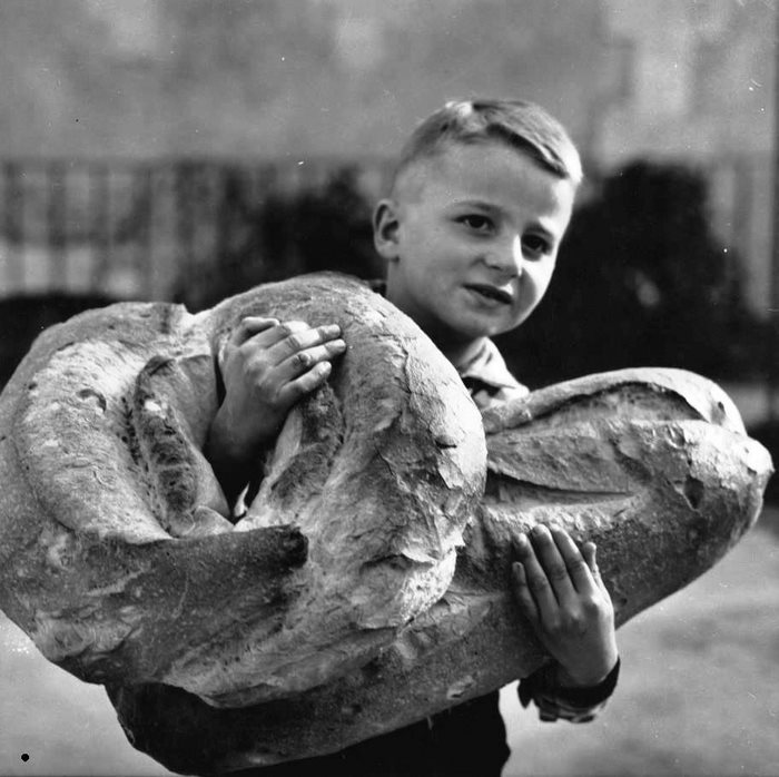 Η ιστορία του ψωμιού στην Ελλάδα μέσα από σπάνιες φωτογραφίες