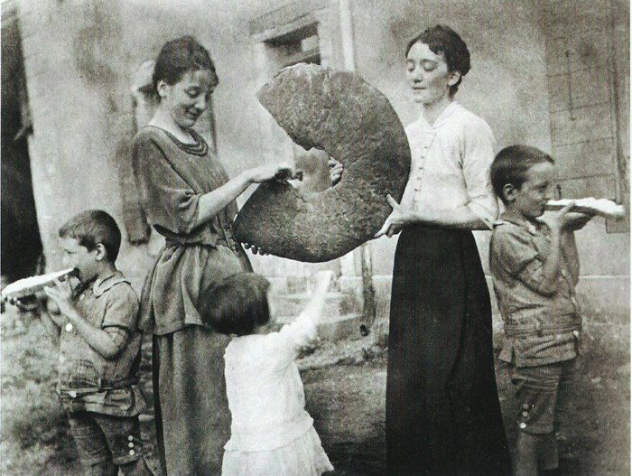 Η ιστορία του ψωμιού στην Ελλάδα μέσα από σπάνιες φωτογραφίες