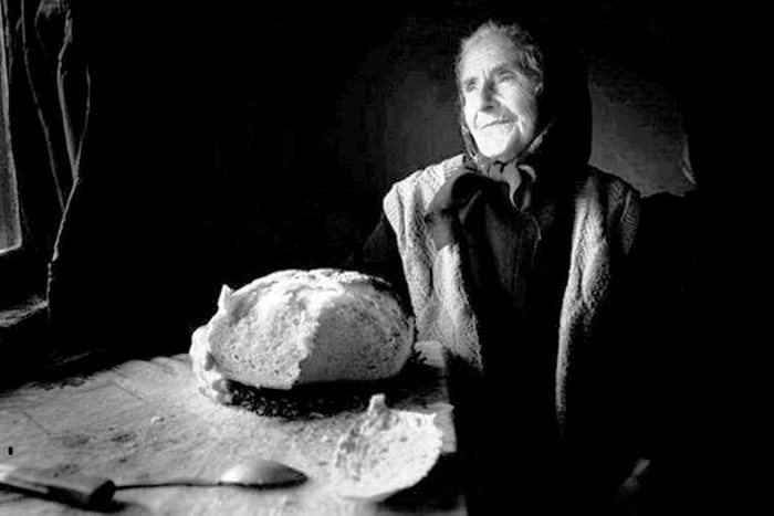 Η ιστορία του ψωμιού στην Ελλάδα μέσα από σπάνιες φωτογραφίες