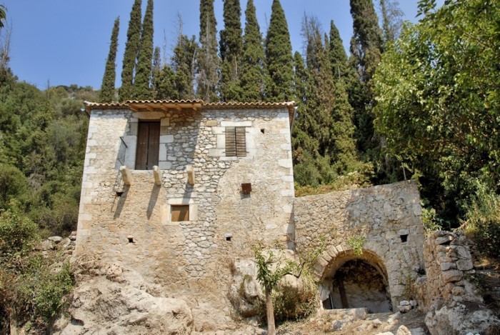 Η Νεράιδα του Μεσσηνιακού: Το μικρό ψαροχώρι με την απαράμιλλη ομορφιά όπου ο Αλέξης Ζορμπάς γνώρισε τον Νίκο Καζαντζάκη