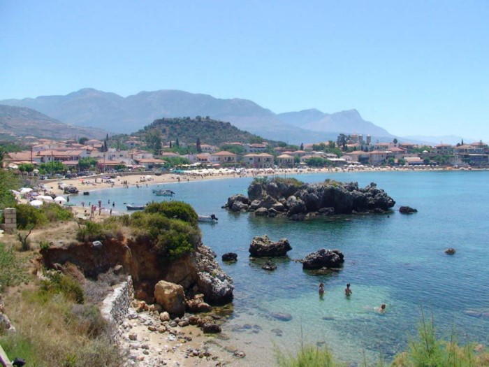 Η Νεράιδα του Μεσσηνιακού: Το μικρό ψαροχώρι με την απαράμιλλη ομορφιά όπου ο Αλέξης Ζορμπάς γνώρισε τον Νίκο Καζαντζάκη