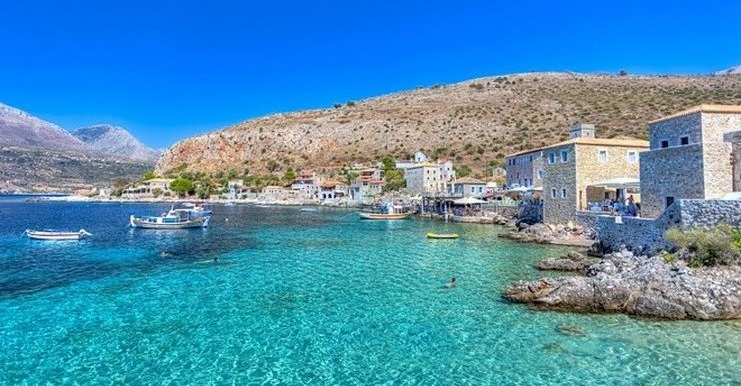 Τα όμορφα παραθαλάσσια χωριά της Πελοποννήσου για διακοπές το καλοκαίρι του 2020
