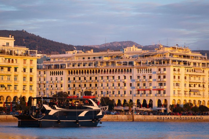 40 φωτογραφίες που αποδεικνύουν ότι η Αριστοτέλους είναι η ωραιότερη πλατεία της Ελλάδας