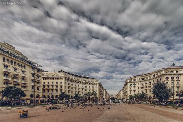 40 φωτογραφίες που αποδεικνύουν ότι η Αριστοτέλους είναι η ωραιότερη πλατεία της Ελλάδας