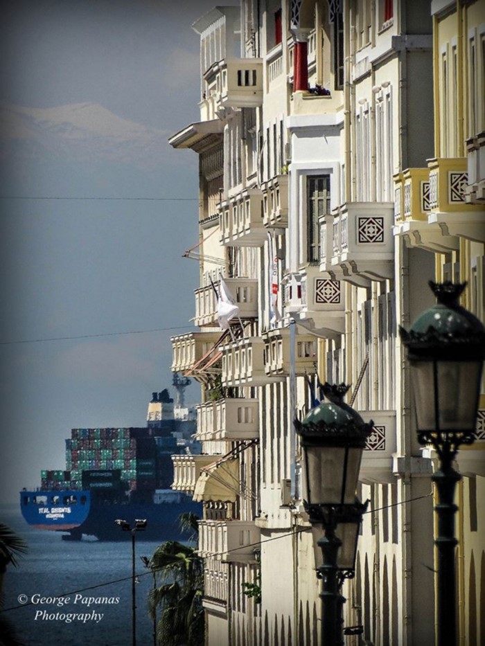 40 φωτογραφίες που αποδεικνύουν ότι η Αριστοτέλους είναι η ωραιότερη πλατεία της Ελλάδας