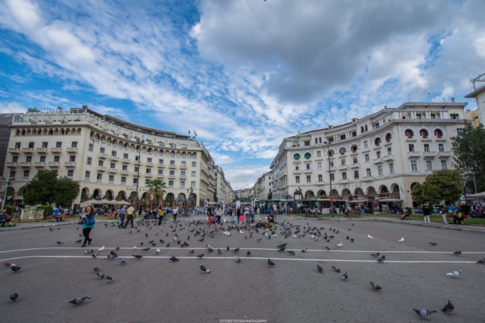 40 φωτογραφίες που αποδεικνύουν ότι η Αριστοτέλους είναι η ωραιότερη πλατεία της Ελλάδας