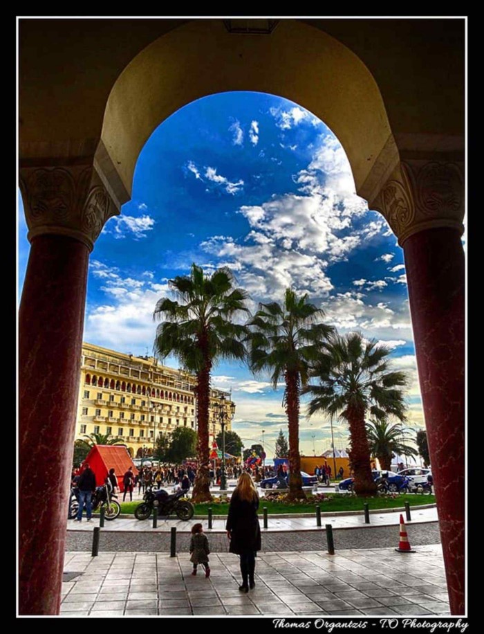 40 φωτογραφίες που αποδεικνύουν ότι η Αριστοτέλους είναι η ωραιότερη πλατεία της Ελλάδας