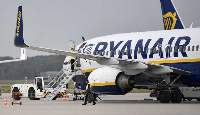 Η Ryanair ρίχνει τις τιμές των εισιτηρίων της κατά 50% – Από πότε και που!