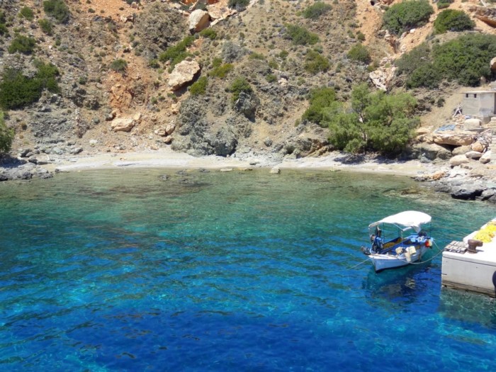 Το ελληνικό νησάκι με τις "Αφρικανικές" παραλίες που θεωρείται ένα από τα 10 ομορφότερα κρυμμένα νησιά στον κόσμο!