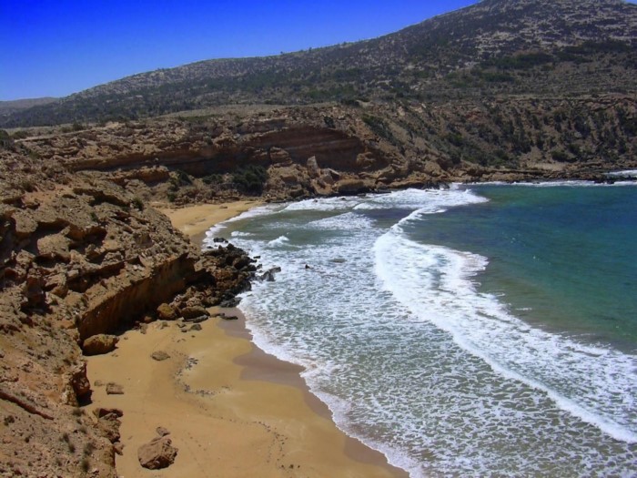 Το ελληνικό νησάκι με τις "Αφρικανικές" παραλίες που θεωρείται ένα από τα 10 ομορφότερα κρυμμένα νησιά στον κόσμο!