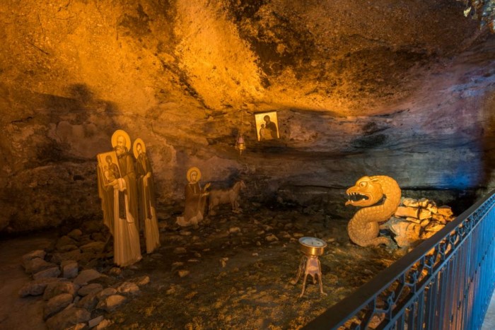 Ζαχλωρού: Ένα χωριουδάκι-κόσμημα και ένα τρένο που κάνει κάθε μέρα την ομορφότερη διαδρομή