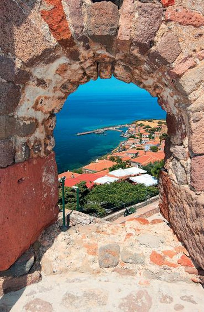 Το χωριό με τα ωραιότερα σοκάκια της χώρας. Κάθε στροφή και ένας καινούργιος πίνακας ζωγραφικής!