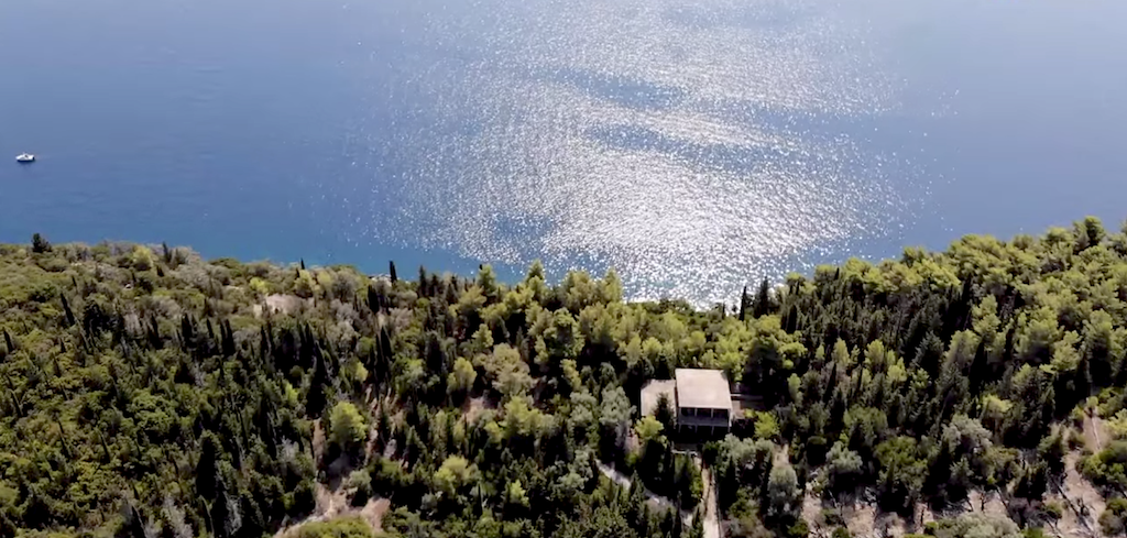 Καλύτερο απ’ τον Σκορπιό: Το νησί που αγόρασε ο Ωνάσης για το γιo του ήταν ο επίγειος Παράδεισός του