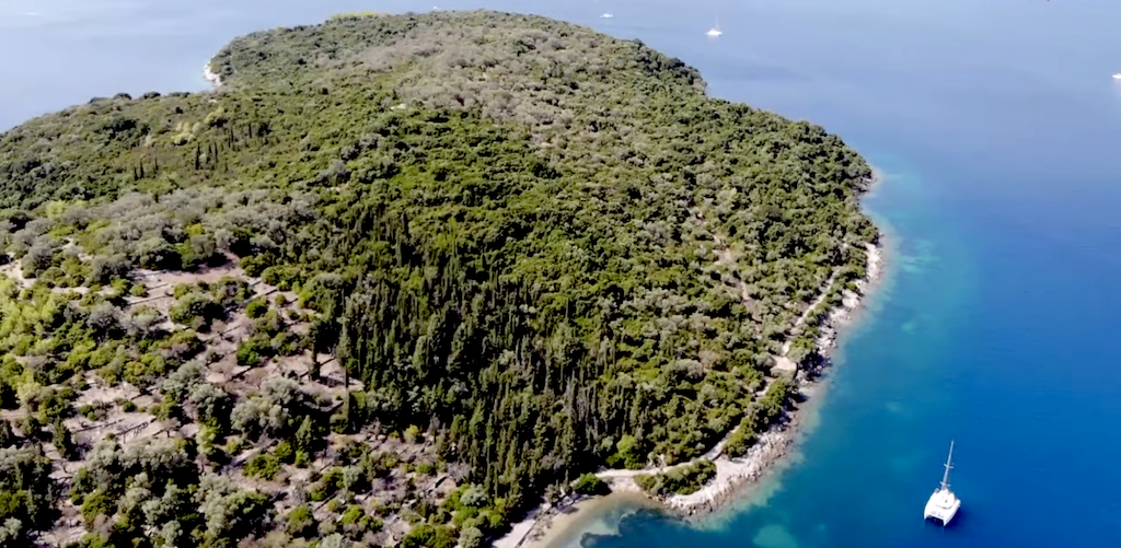 Καλύτερο απ’ τον Σκορπιό: Το νησί που αγόρασε ο Ωνάσης για το γιo του ήταν ο επίγειος Παράδεισός του