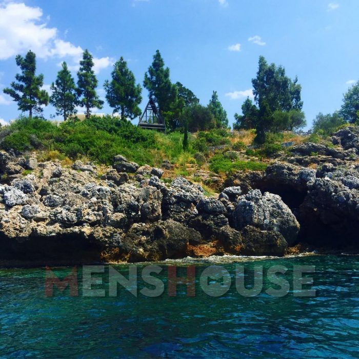 2,5 ώρες, 27,5 ευρώ: Η ελληνική παραλία-όνειρο που απαγορεύονται οι ρακέτες (Pics)