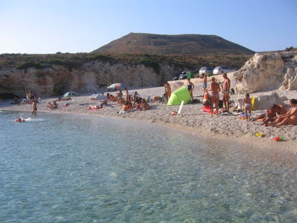Όχι οι Εγρεμνοί Λευκάδας: Σαν Κρύσταλλο! Η πιο κρύα παραλία της Ελλάδας, που το νερό της δεν ζεσταίνει ποτέ