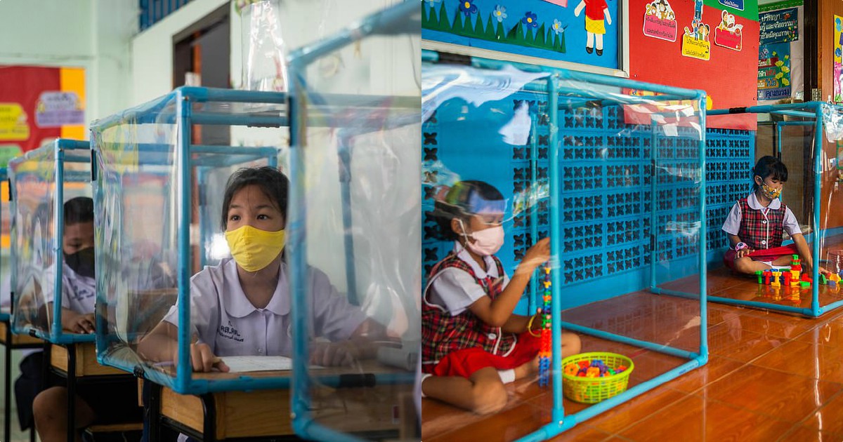 Κορονοϊός σχολεία: Πλαστικά κουβούκλια και μάσκες μέσα στην τάξη – Εικόνες που δημιουργούν αντιπαράθεση