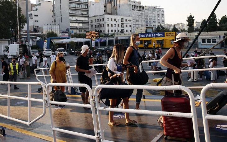 Λιμάνι Πειραιά: Θετικοί στον κορωνοϊό ταξίδεψαν από την Πάτμο