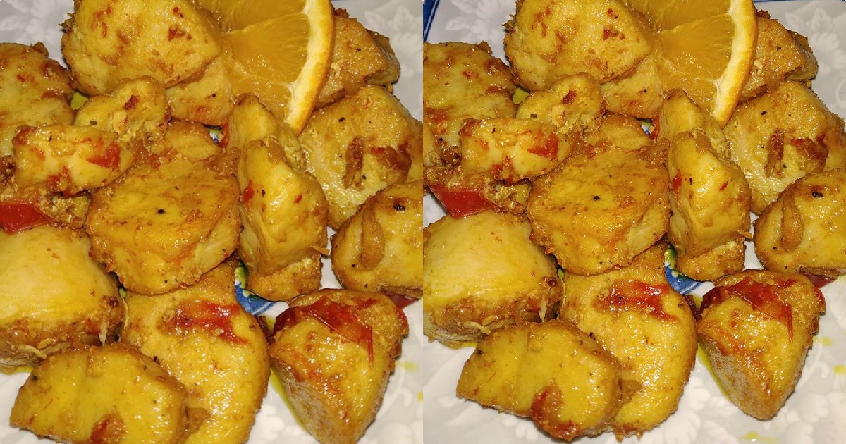 Φιλέτο κοτόπουλο στο τηγάνι: Συνταγή με κουρκουμά και πορτοκάλι