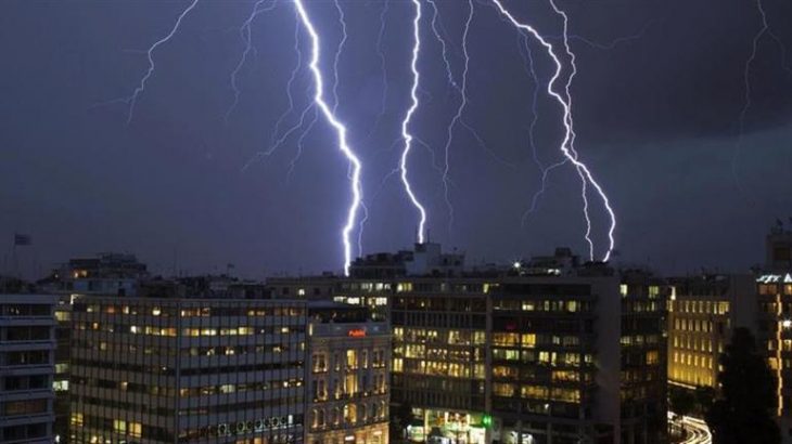 Πρόγνωση καιρού 12/1: Κακοκαιρία σε ολόκληρη τη χώρα σήμερα