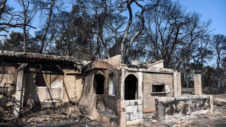 Ιστορία χήρας μαμάς: Κάηκε το σπίτι μας και έμεινα άστεγη με δυο μωρά

