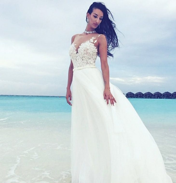 Αφροδίτη Μπάρμπα: Ο γάμος του μοντέλου που πιάστηκε για διακίνηση με τον Άραβα Σεΐχ Σατζ Ρασίντ και το επεισοδιακό διαζύγιο
