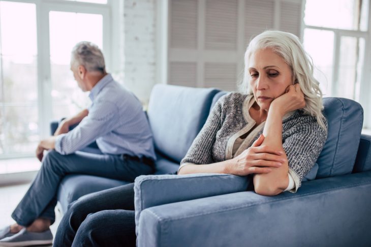 Ερώτηση αναγνώστριας: Είμαι 40 χρονών και ο σύζυγος 66. Τι να κάνω;
