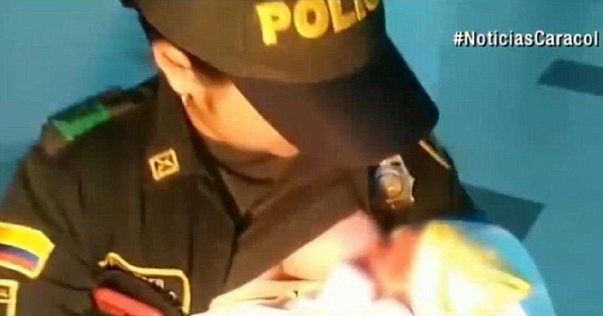 Θηλάζει εγκαταλειμμένο νεογέννητο και του σώζει τη ζωή – Η ηρωίδα αστυνομικός από την Κολομβία