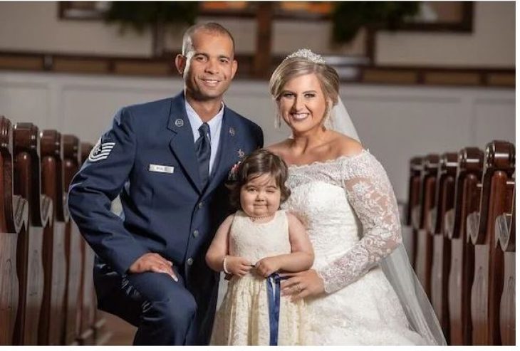 Κορίτσι που νίκησε τον καρκίνο έγινε παρανυφάκι στον γάμο της δότριας μυελού των οστών της
